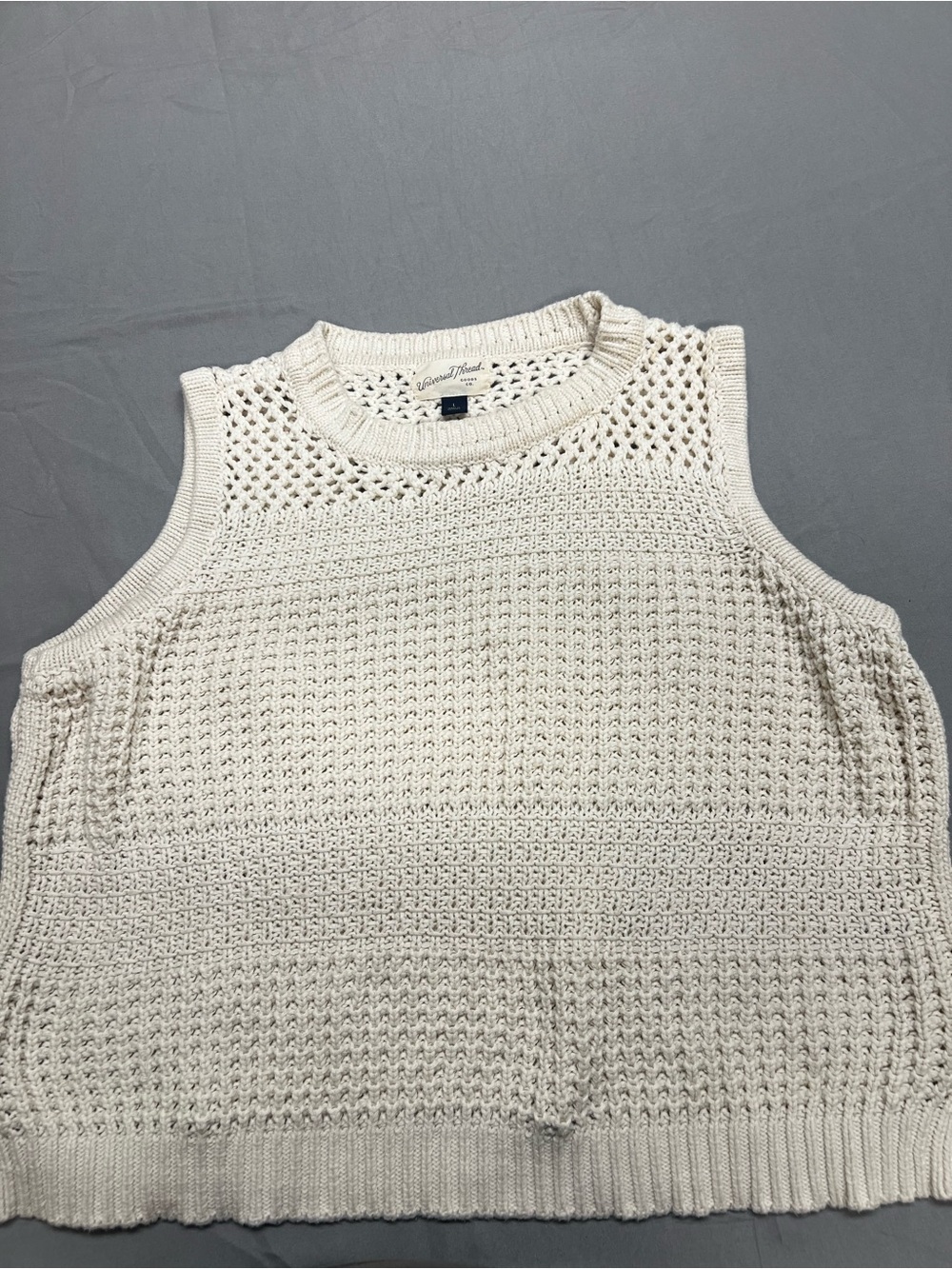Womenβs universal Threads Knit Sleeveless Sweater Vest - Cream